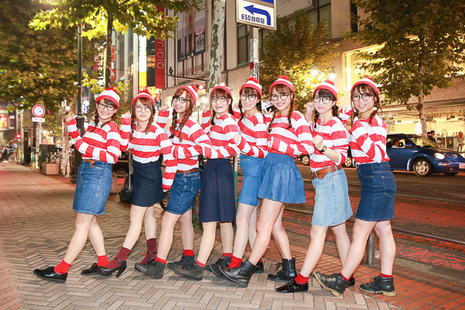 画像】ハロウィン当日の渋谷でスナップ 今年はキャラコスの集団仮装が人気〈2014年〉