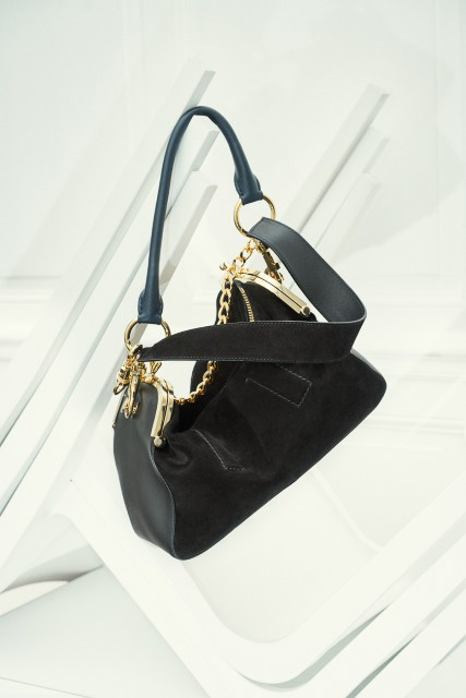 サカイ」初のバッグコレクション発表、ハイブリッドな6型を12月に発売