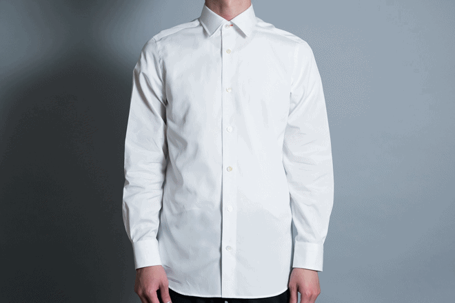 fashiongeek-whiteshirt-paulsumith-052617tyakuyou.gif