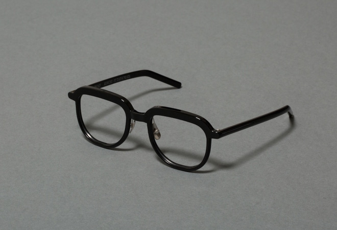 創業77周年荒岡眼鏡、二俣公一デザインの