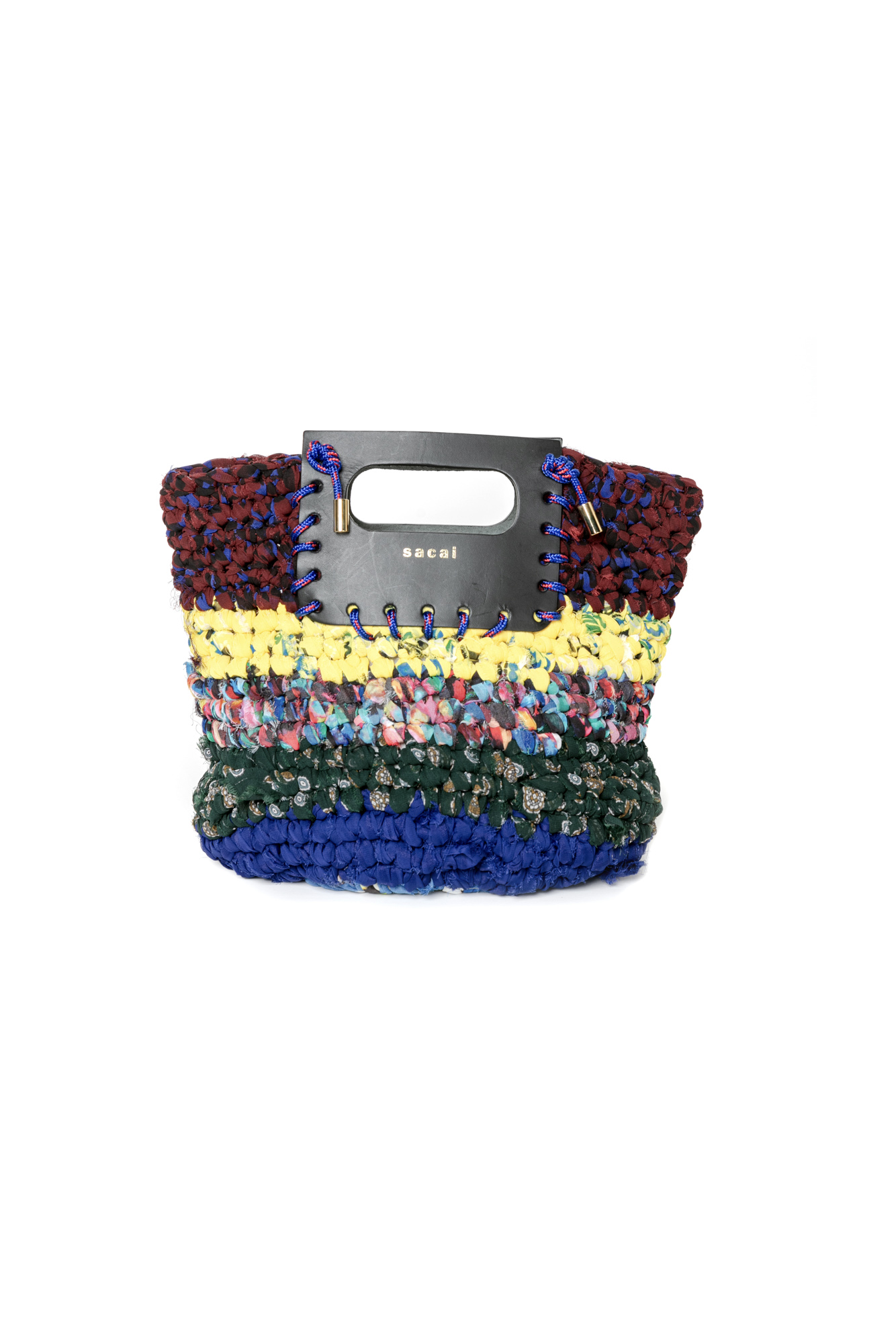 サカイ」が今年もホリデーコレクションを発表、手編みのクロシェット
