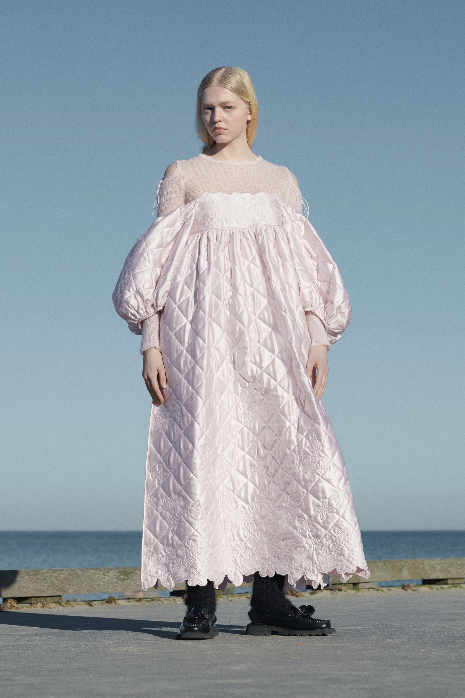 セシリー バンセン」とは？——アイコンのパフスリーブドレス、ブランド